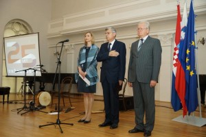 slovenska veleposlanica Smiljana Knez_Željko Rainer_Darko Šonc